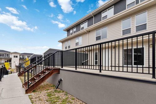 {{alt}} | Card Image