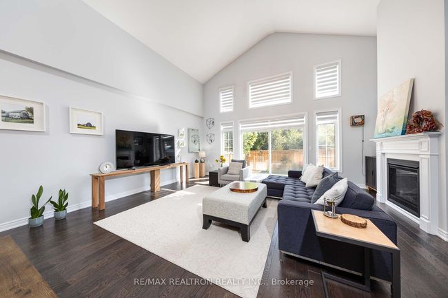 11 Howard Williams Crt, House attached with 3 bedrooms, 3 bathrooms and 2 parking in Uxbridge ON | Image 14