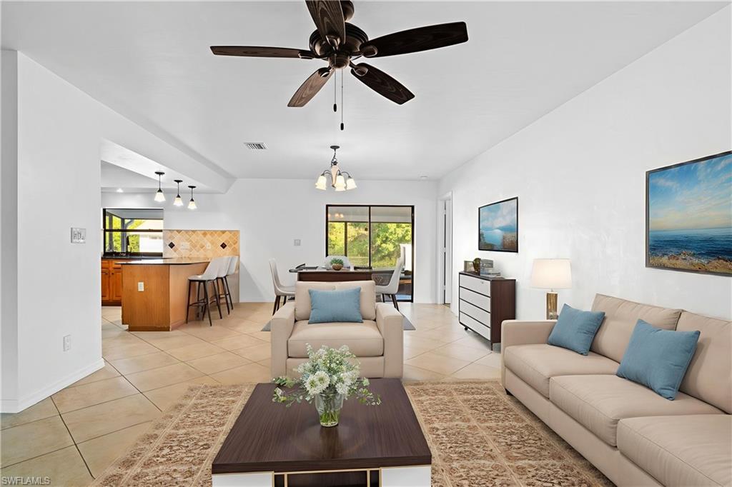 Residential in NAPLES 4
