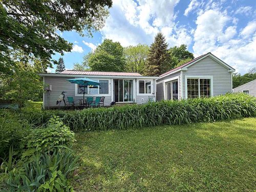 564 Mills Point Rd, Colchester, VT, 05446-1694 | Card Image