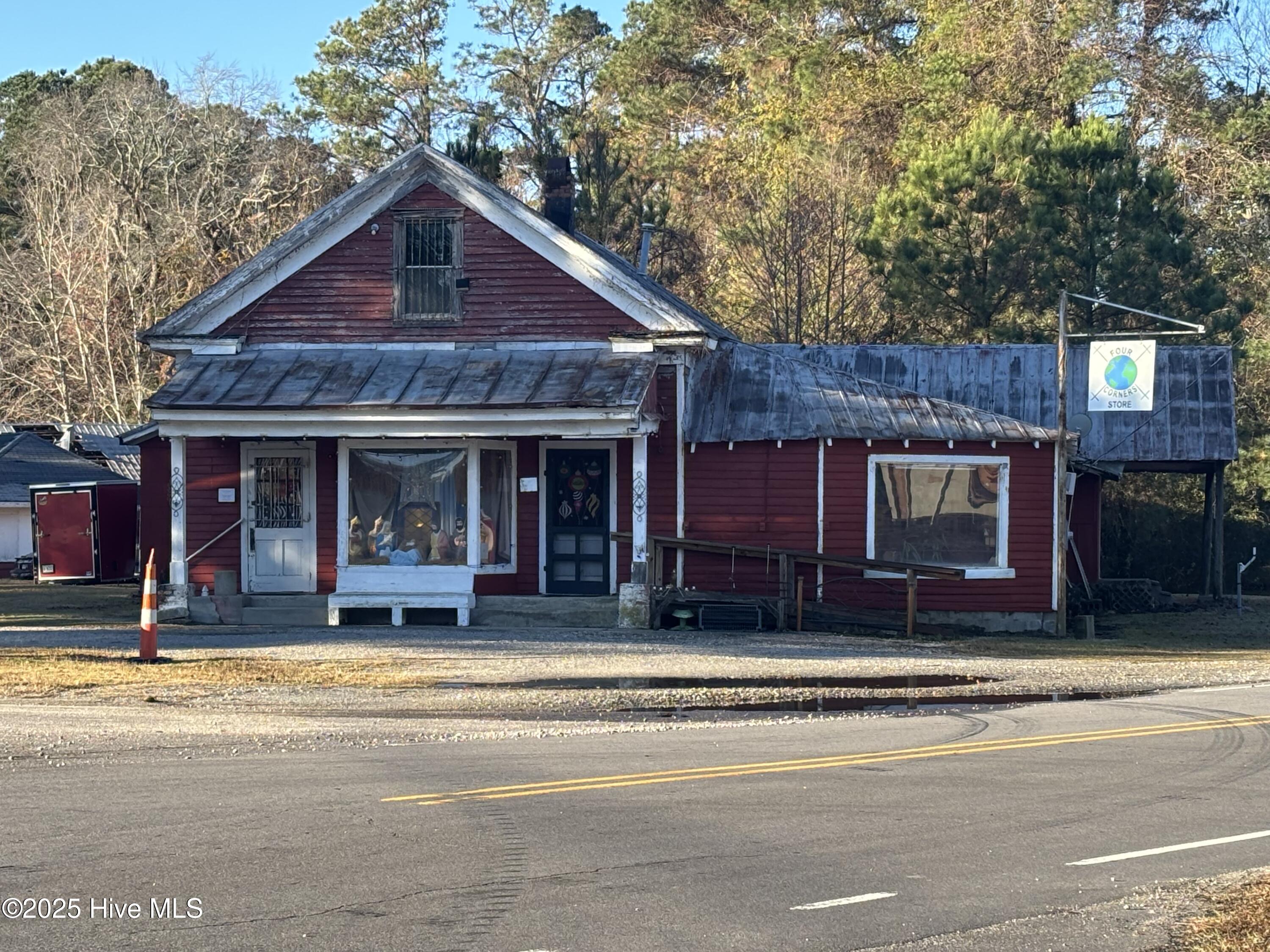 628 Center Hill Rd, Tyner, NC 27980