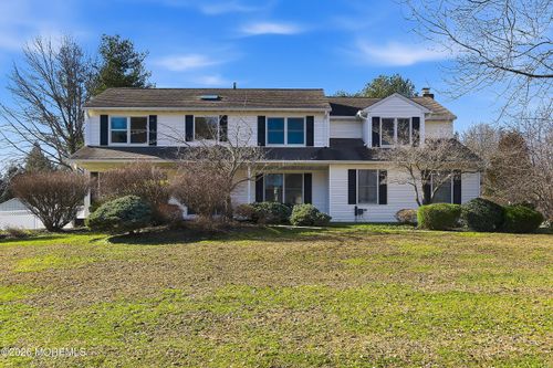 7 Shire Way, Middletown, NJ, 07748-3348 | Card Image