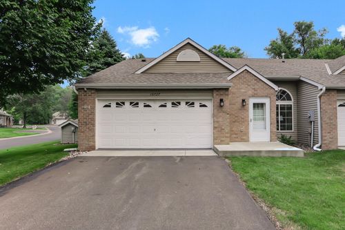 10727 Sycamore St Nw, Coon Rapids, MN, 55433-6515 | Card Image