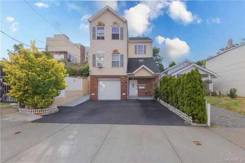3 Orchard St, Yonkers, NY, 10703-3304 | Card Image
