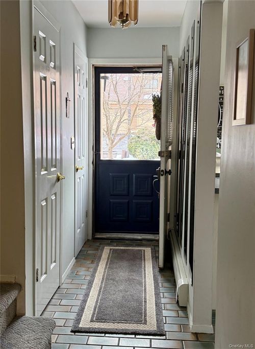 120 Brush Hollow Cres, Port Chester, NY, 10573 | Card Image