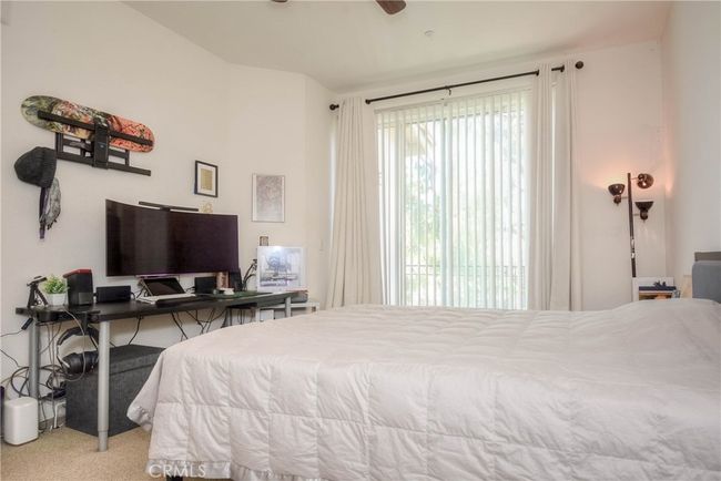 803 Maplewood, Condo with 2 bedrooms, 3 bathrooms and 2 parking in Irvine CA | Image 34
