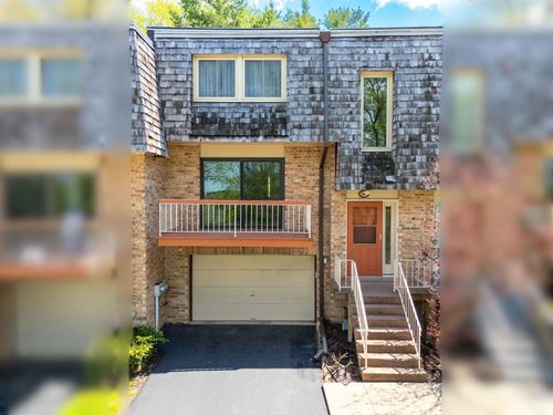 2673 Bingham Dr, Upper St. Clair, PA, 15241-3901 | Card Image