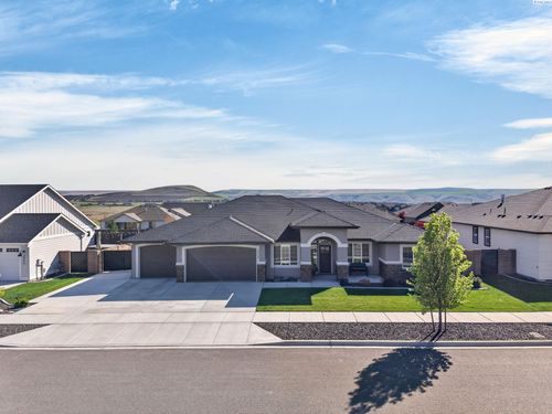 4047 Corvina St, Richland, WA, 99352 | Card Image