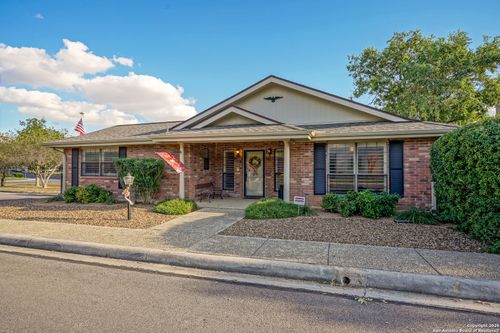 6118 Crescent Fls, Windcrest, TX, 78239-2638 | Card Image