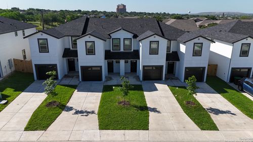 unit-102-8410 Via Verona, San Antonio, TX, 78227-2166 | Card Image