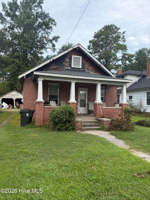 313 S Main St, Robersonville, NC, 27871-9100 | Card Image