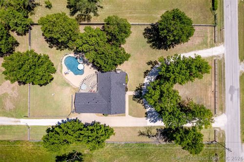 8503 136th St, Collinsville, OK, 74021-3938 | Card Image