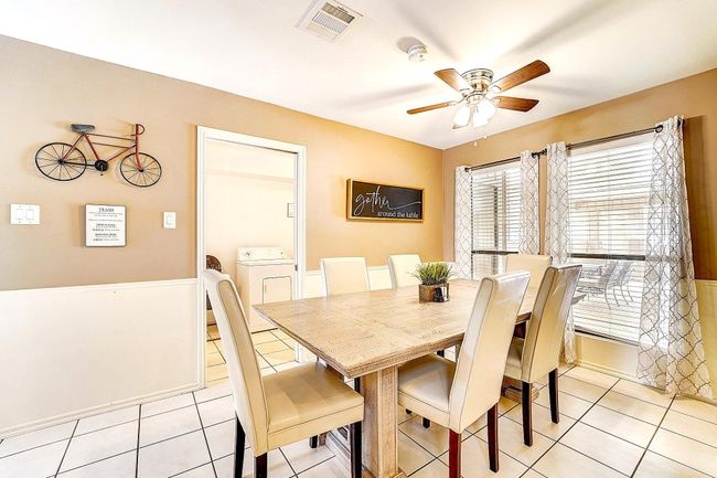 8111 Pine Green Ln, House other with 6 bedrooms, 4 bathrooms and 2 parking in Humble TX | Image 11