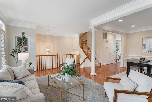 25804 Commons Sq, Townhouse with 3 bedrooms, 4 bathrooms and null parking in CHANTILLY VA | Image 6