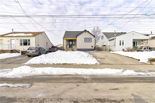 37 Selkirk Ave, Hamilton, ON, L8H5L6 | Card Image