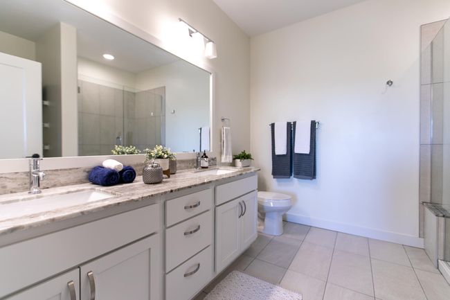 Primary dual vanity with granite | Image 16