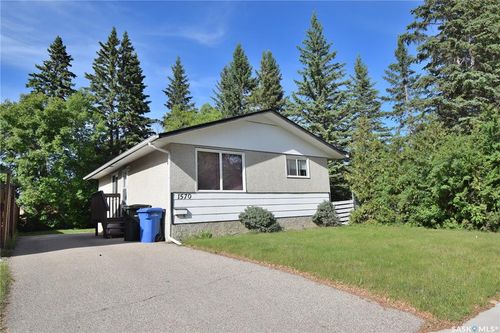 1570 4th St E, Prince Albert, SK, S6V6K4 | Card Image