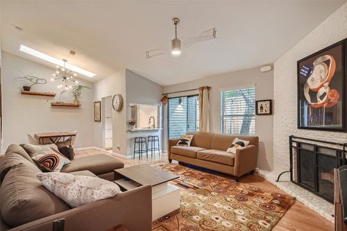 apt-7-3815 Menchaca Rd, Austin, TX, 78704-6754 | Card Image