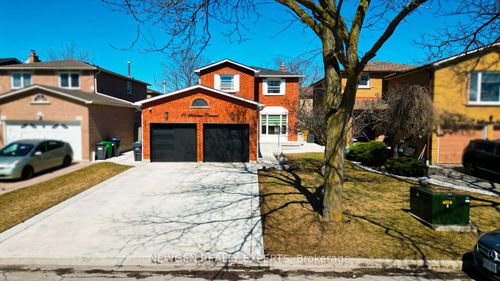 19 Stillwater Cres, Brampton, ON, L6X3K6 | Card Image