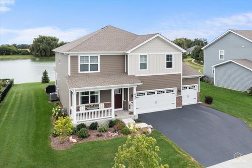 695 Kentshire Cir, Elgin, IL, 60124-5708 | Card Image