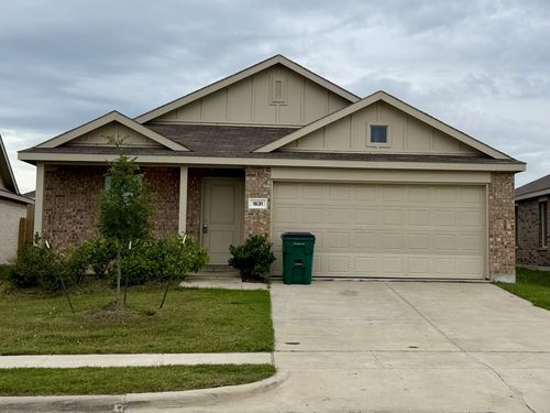 1631 Rosy Finch Dr, Forney, TX, 75126-7054 | Card Image