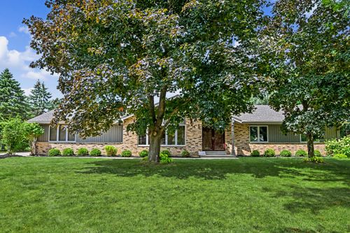 17850 Saint James Rd, BROOKFIELD, WI, 53045-2015 | Card Image