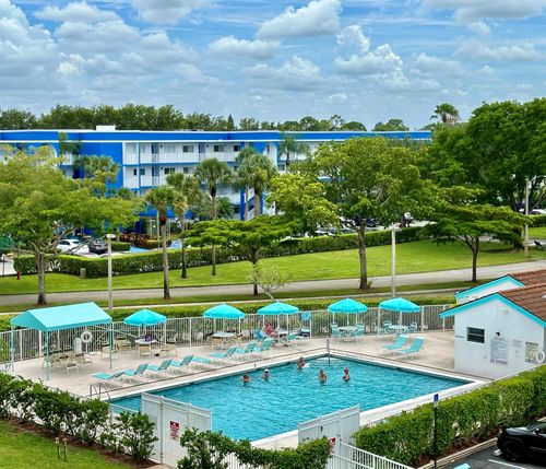 apt-305-4725 Lucerne Lakes Blvd E, Lake Worth, FL, 33467-8863 | Card Image