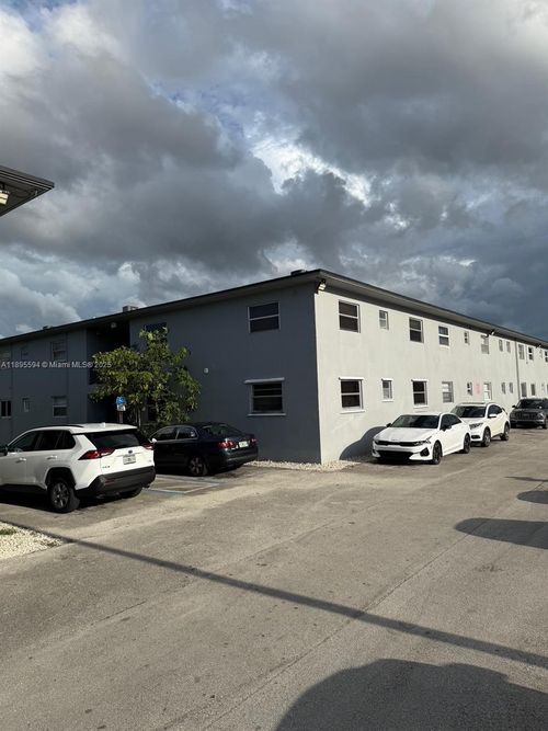 apt-48-4250 Sw 67th Ave, Miami, FL, 33155-4723 | Card Image