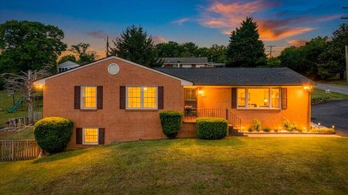 3553 Cedar Ln, Roanoke, VA, 24018-4405 | Card Image