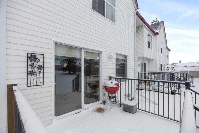 30 - 200 Hidden Hills Terrace Nw, Home with 2 bedrooms, 1 bathrooms and 2 parking in Calgary AB | Image 22
