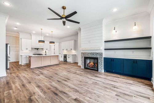 655 Emerald Bay Dr, Destin, FL, 32541-5815 | Card Image