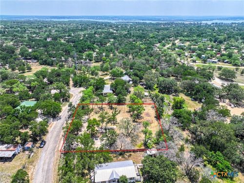 2805 Kingdom Dr, Granite Shoals, TX, 78654-1480 | Card Image