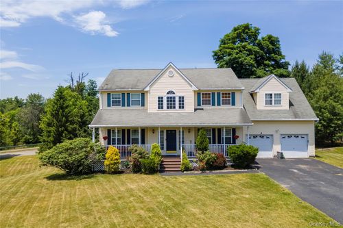 8 Cedardale Loop, Wappingers Falls, NY, 12590-7505 | Card Image