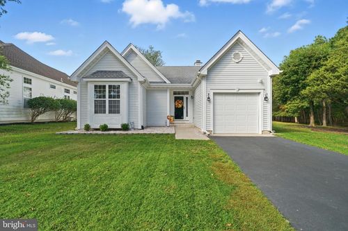 7 River Bend Ct, Barnegat, NJ, 08005-5552 | Card Image