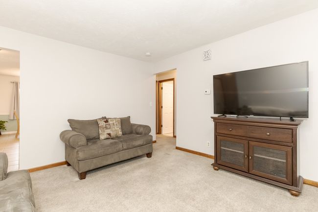 APT-20 - 109 Urban St, Home with 2 bedrooms, 1 bathrooms and 1 parking in Bloomington IL | Image 12