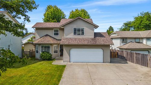 2933 Apple Dr, Campbell River, BC, V9W7X7 | Card Image