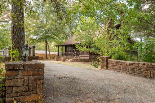 132 Gray Cir, Hot Springs, AR, 71913-6238 | Card Image