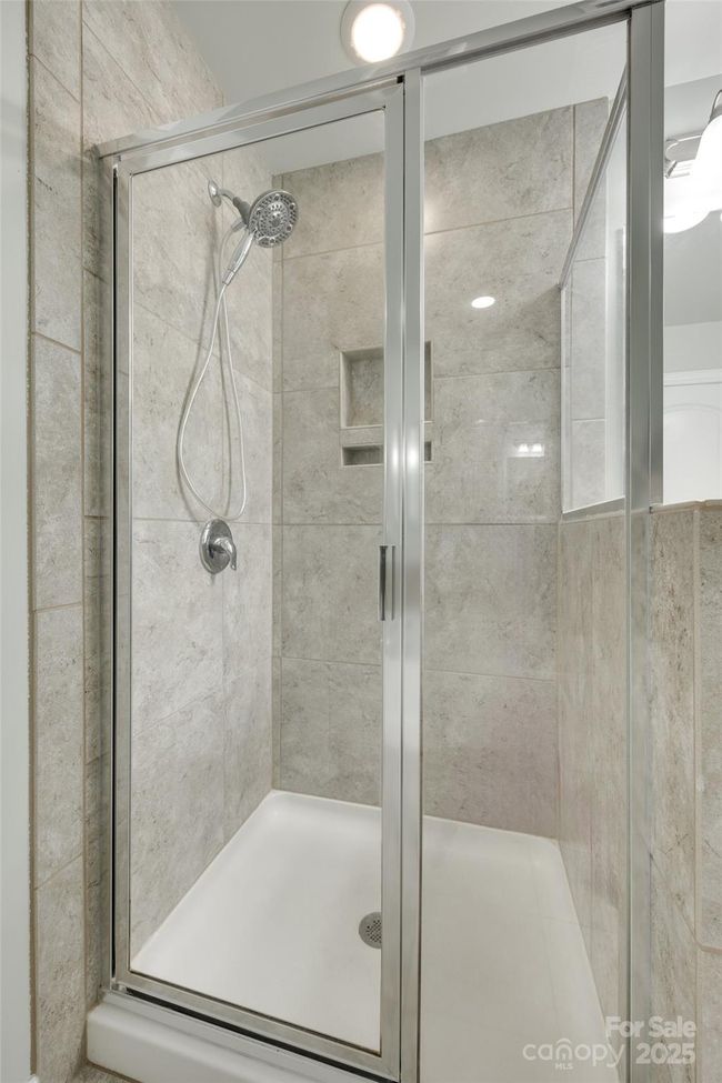 6842 Berewick Commons Pkwy, Townhouse with 3 bedrooms, 3 bathrooms and null parking in Charlotte NC | Image 16