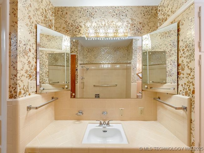 121 W 17 Th St, House other with 3 bedrooms, 3 bathrooms and null parking in Ada OK | Image 52