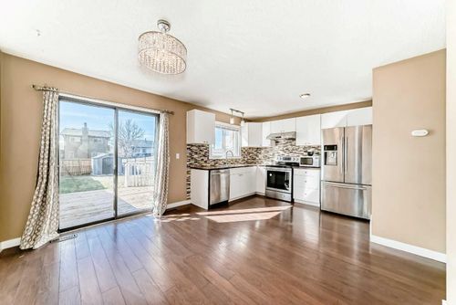 5 Falchurch Rd Ne, Calgary, AB, T3J1G6 | Card Image