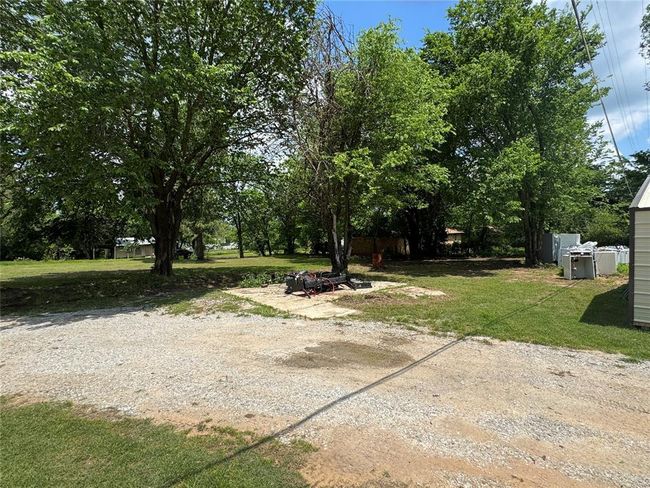 302 4 Th Penn West St, Home with 0 bedrooms, 0 bathrooms and null parking in Holdenville OK | Image 4