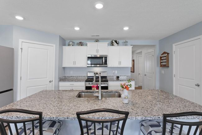 373 St James Gate, House other with 4 bedrooms, 2 bathrooms and null parking in Newark OH | Image 13