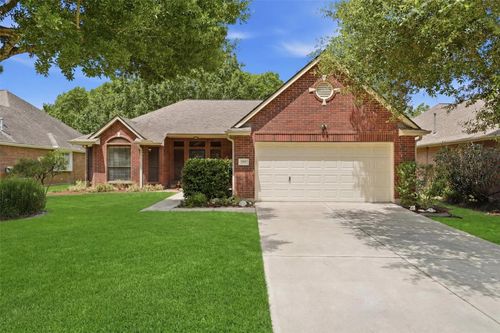3918 E Peach Hollow Cir, Pearland, TX, 77584-4031 | Card Image