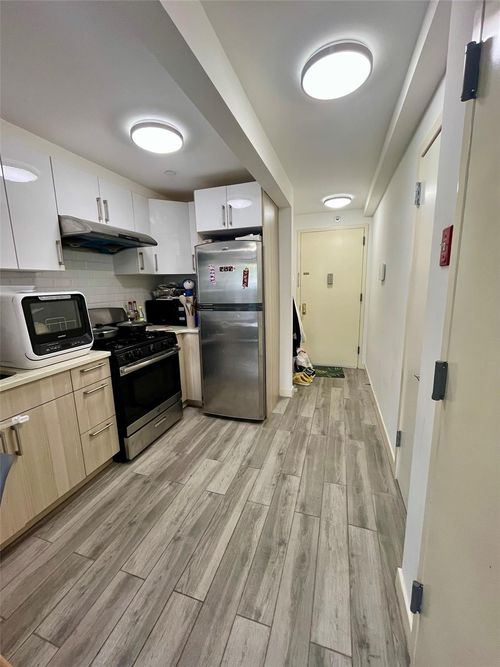 apt-205-869 57th St, Brooklyn, NY, 11220-5192 | Card Image