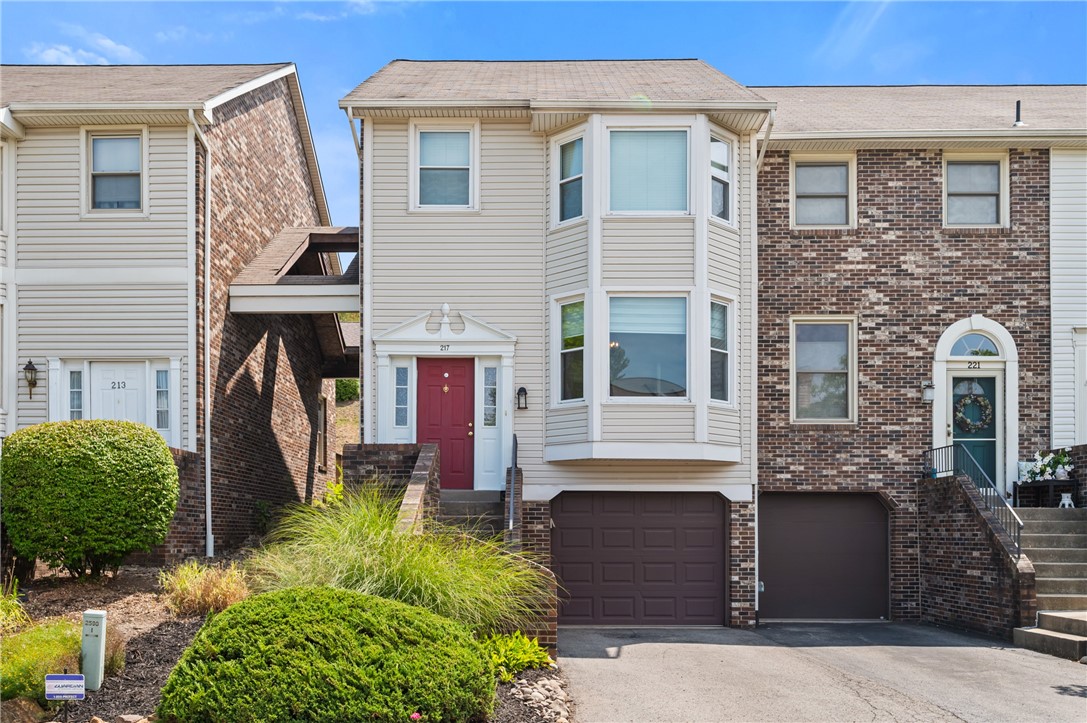 Spring Run Dr, Monroeville, PA 15146