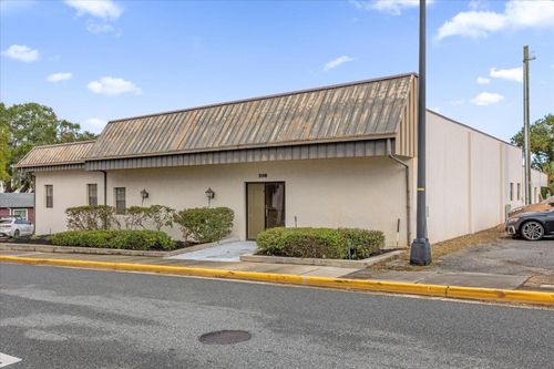 206 N 3rd St, Leesburg, FL, 34748-5106 | Card Image