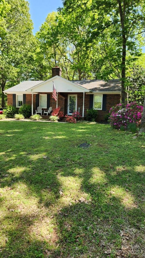 10624 Wood Meadow Dr, Charlotte, NC, 28227-5463 | Card Image