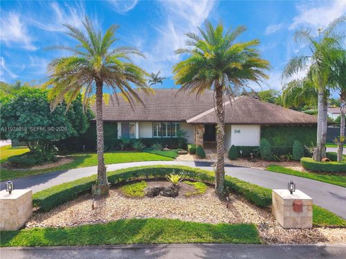 9988 Sw 126th Ter, Miami, FL, 33176-4860 | Card Image