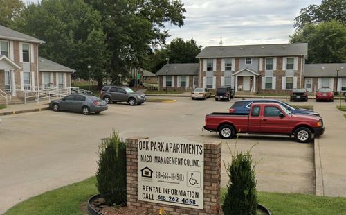 203 N Division St, Mount Carmel, IL, 62863-3000 | Card Image