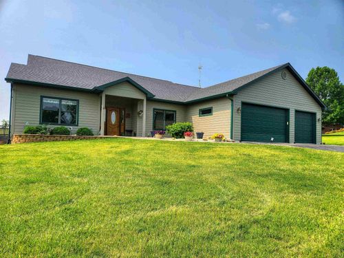 13-150 Spring Creek Dr, LANARK, IL, 61046-9628 | Card Image